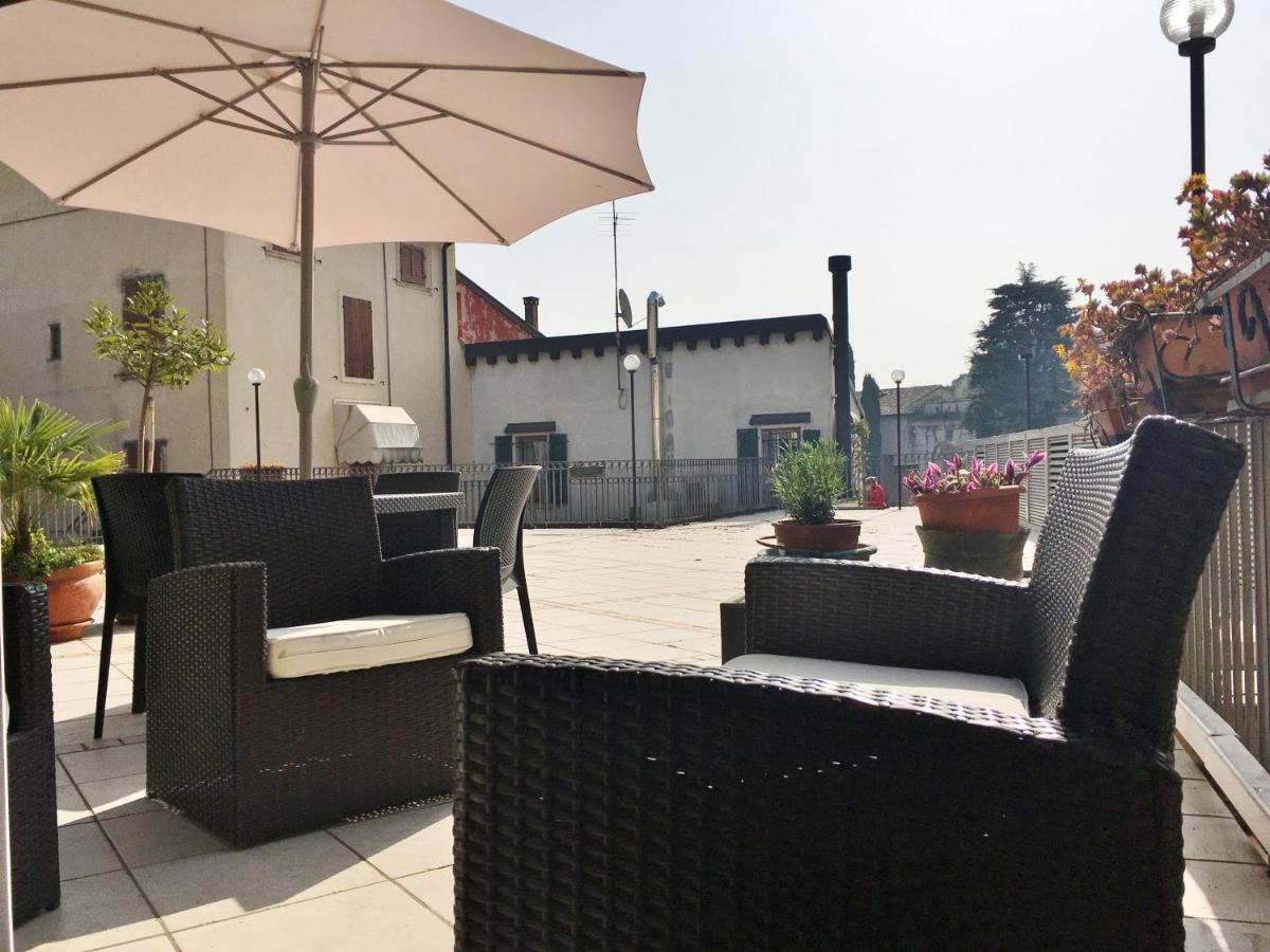 Ferienwohnung Casa Elisabetta Peschiera del Garda Exterior foto