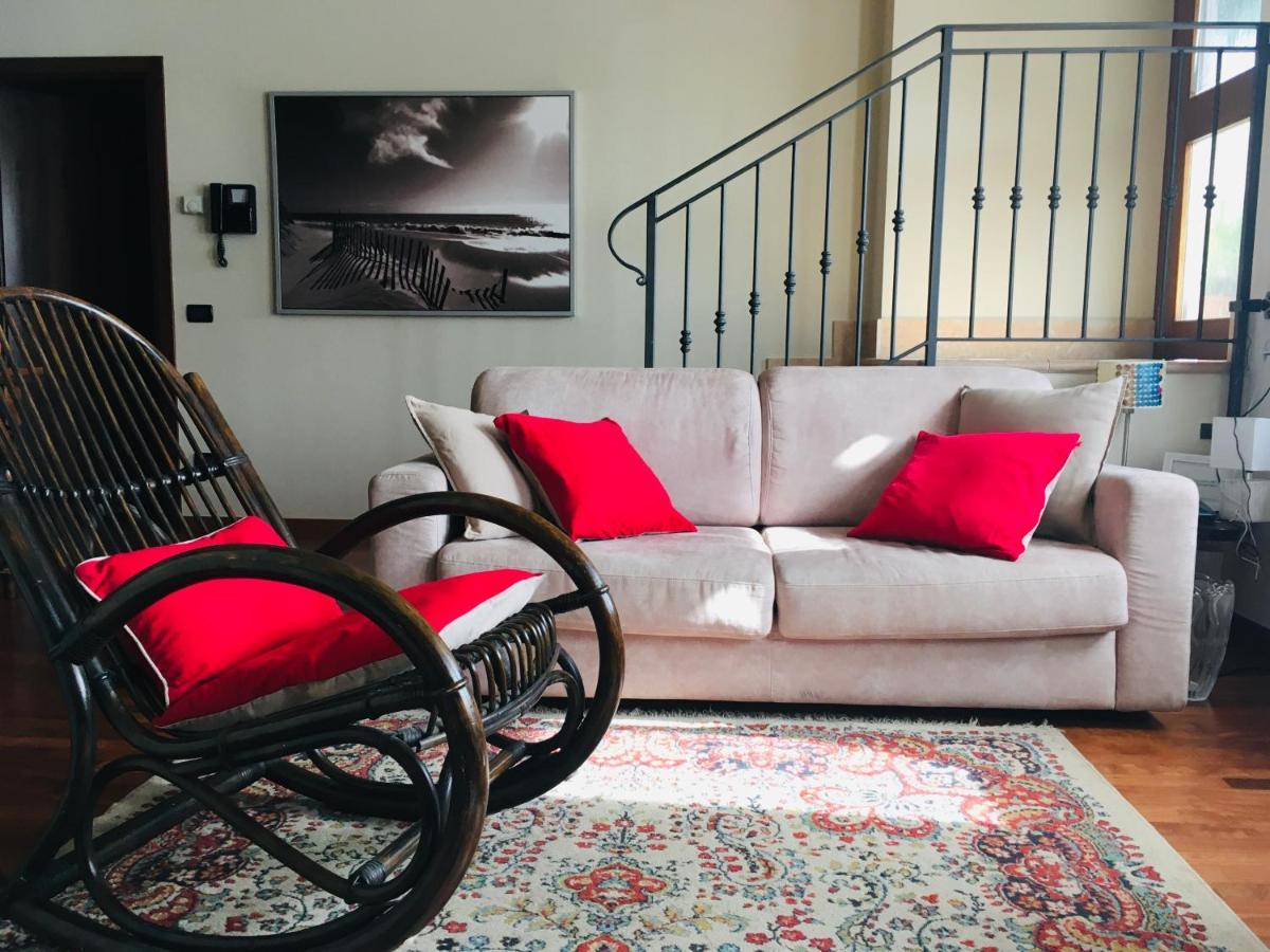 Ferienwohnung Casa Elisabetta Peschiera del Garda Exterior foto